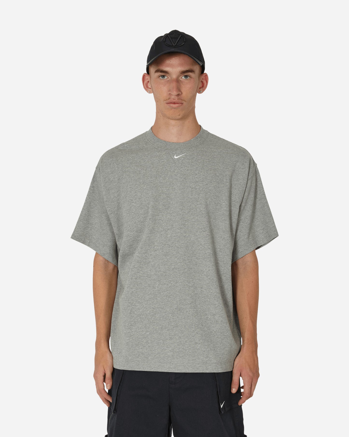Nike Solo Swsh Ss Hw Top Dk Grey Heather/White T-Shirts Shortsleeve FB7865-063